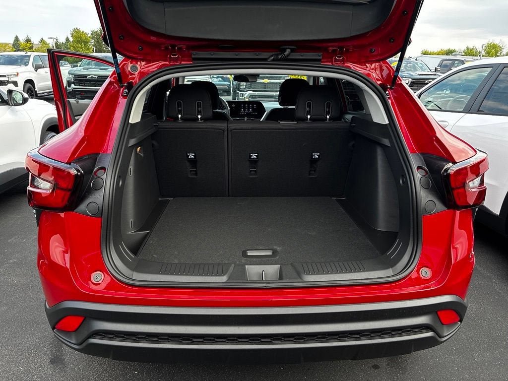 New 2026 Chevrolet Trax LS w/ LS Convenience Package FWD image 21