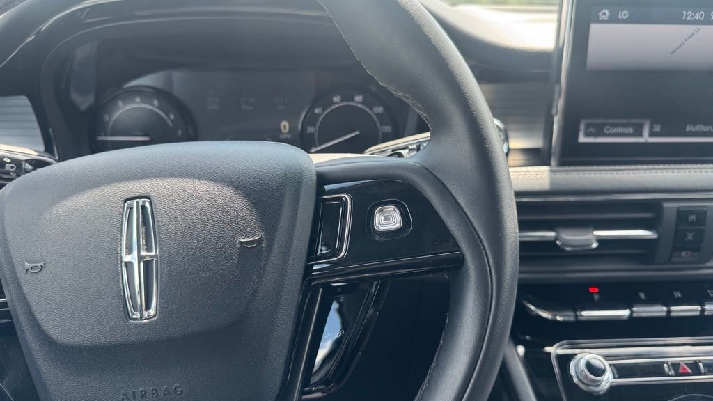 Used 2022 Lincoln Corsair FWD w/ Equipment Group 101A image 18