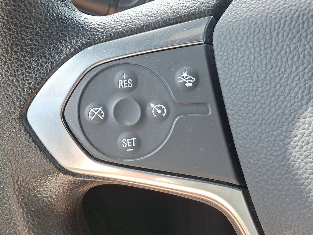 Certified 2023 Chevrolet Traverse LS FWD image 21