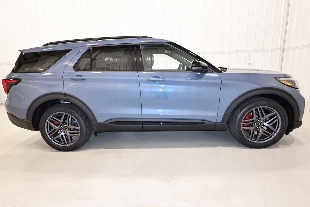 New 2026 Ford Explorer ST image 2