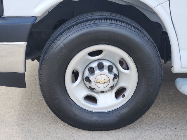 Used 2025 Chevrolet Express 2500 w/ Driver Convenience Package RWD image 17