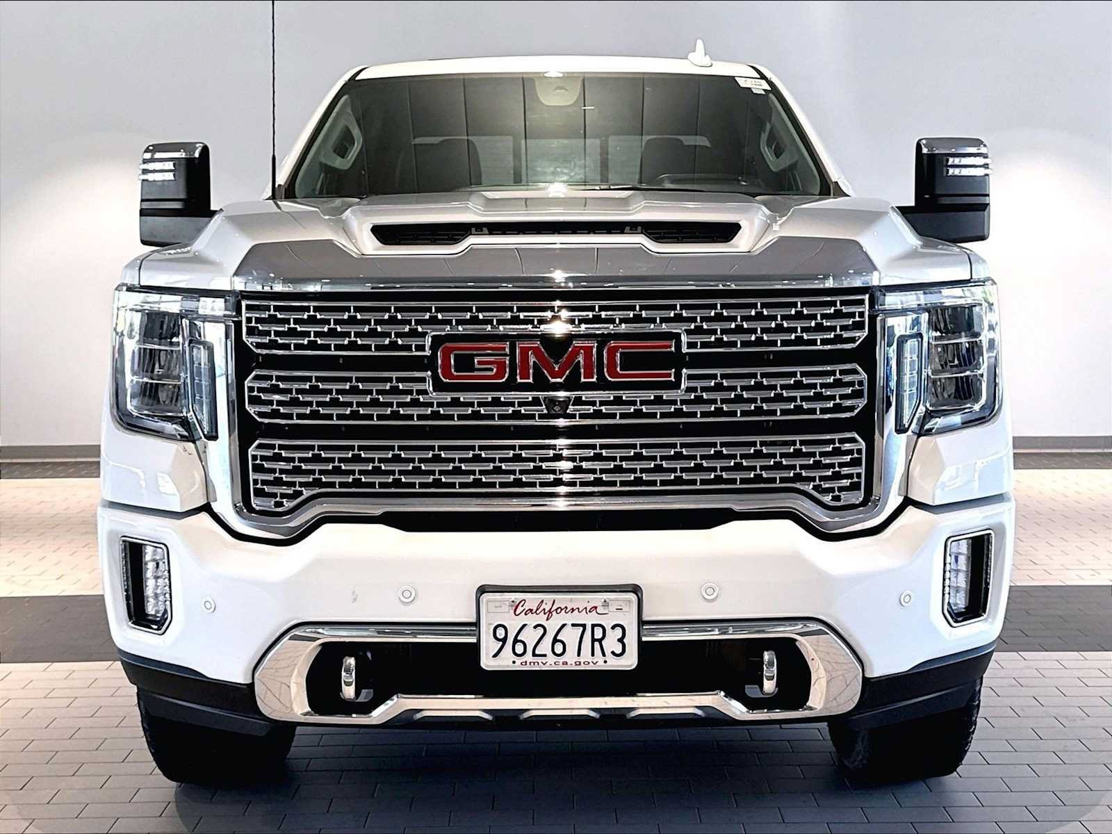 Used 2023 GMC Sierra 3500 Denali w/ Denali Ultimate Package AWD/4WD image 13