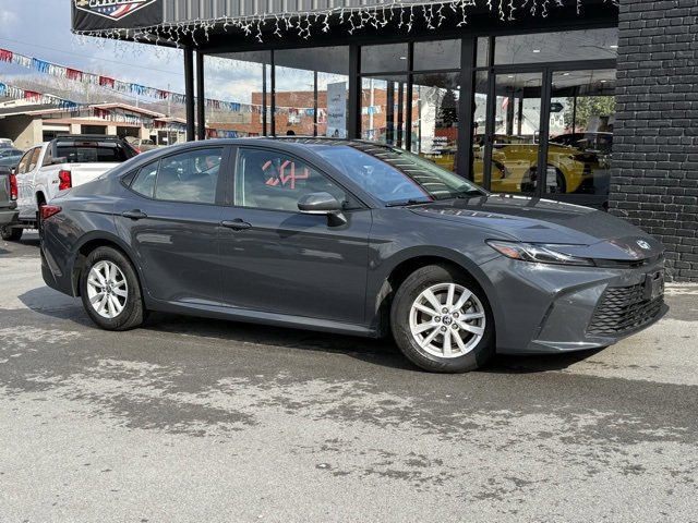 Used 2025 Toyota Camry LE image 2