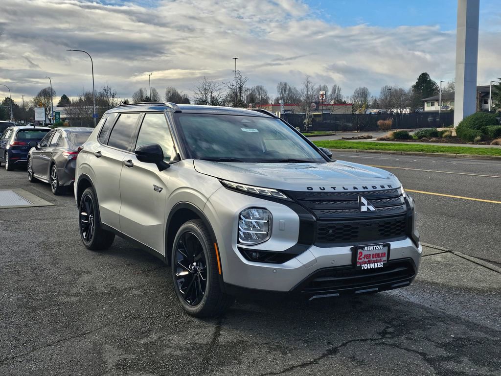 New 2025 Mitsubishi Outlander SEL Black Edition image 3
