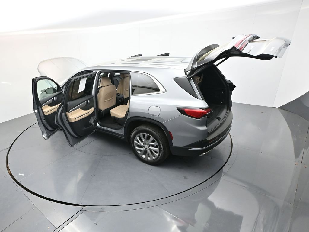 Used 2025 Buick Enclave Preferred image 43