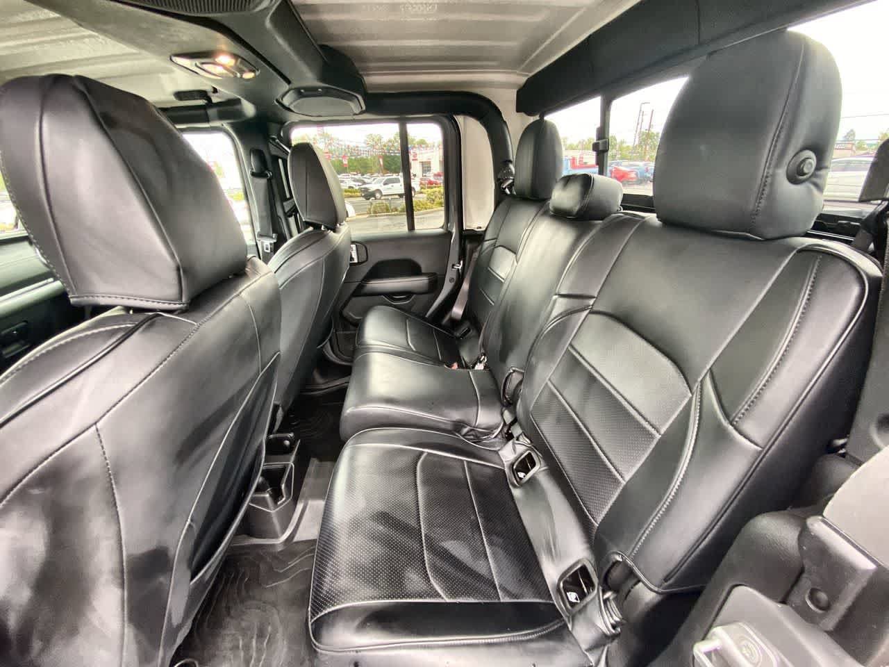 Used 2021 Jeep Gladiator Overland w/ Popular Equipment Package AWD/4WD image 22
