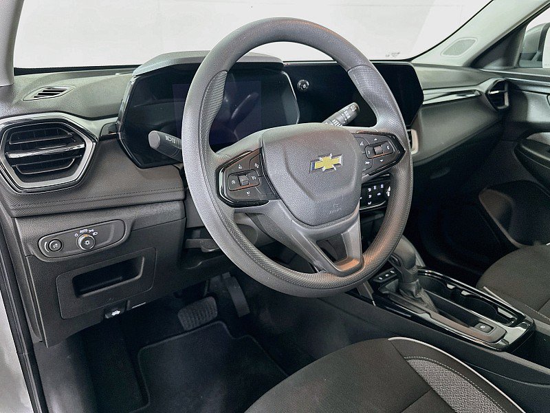 Used 2024 Chevrolet TrailBlazer LT AWD/4WD image 9
