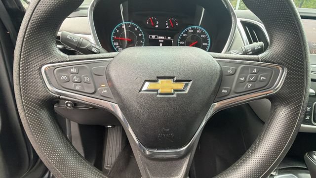 Used 2020 Chevrolet Equinox LS w/ LS Convenience Package FWD image 21