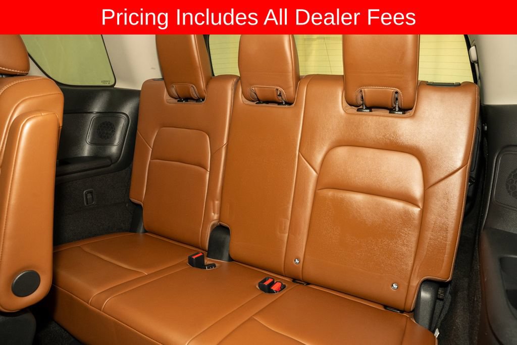 Certified 2023 Nissan Pathfinder Platinum FWD image 12