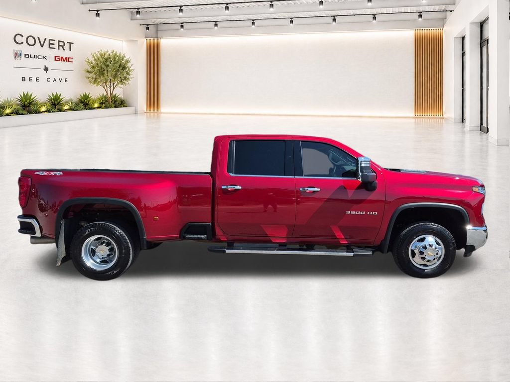 Used 2024 Chevrolet Silverado 3500 LTZ w/ LTZ Convenience Package AWD/4WD image 15