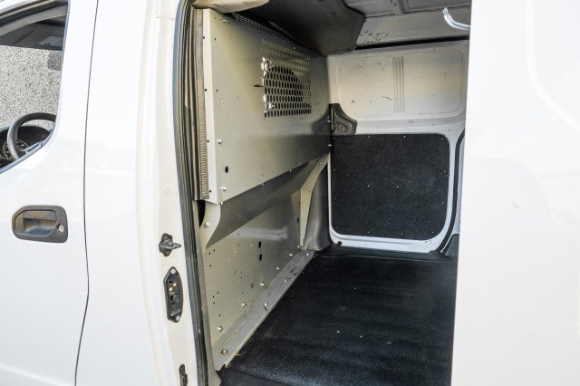 Used 2020 Nissan NV200 S image 33