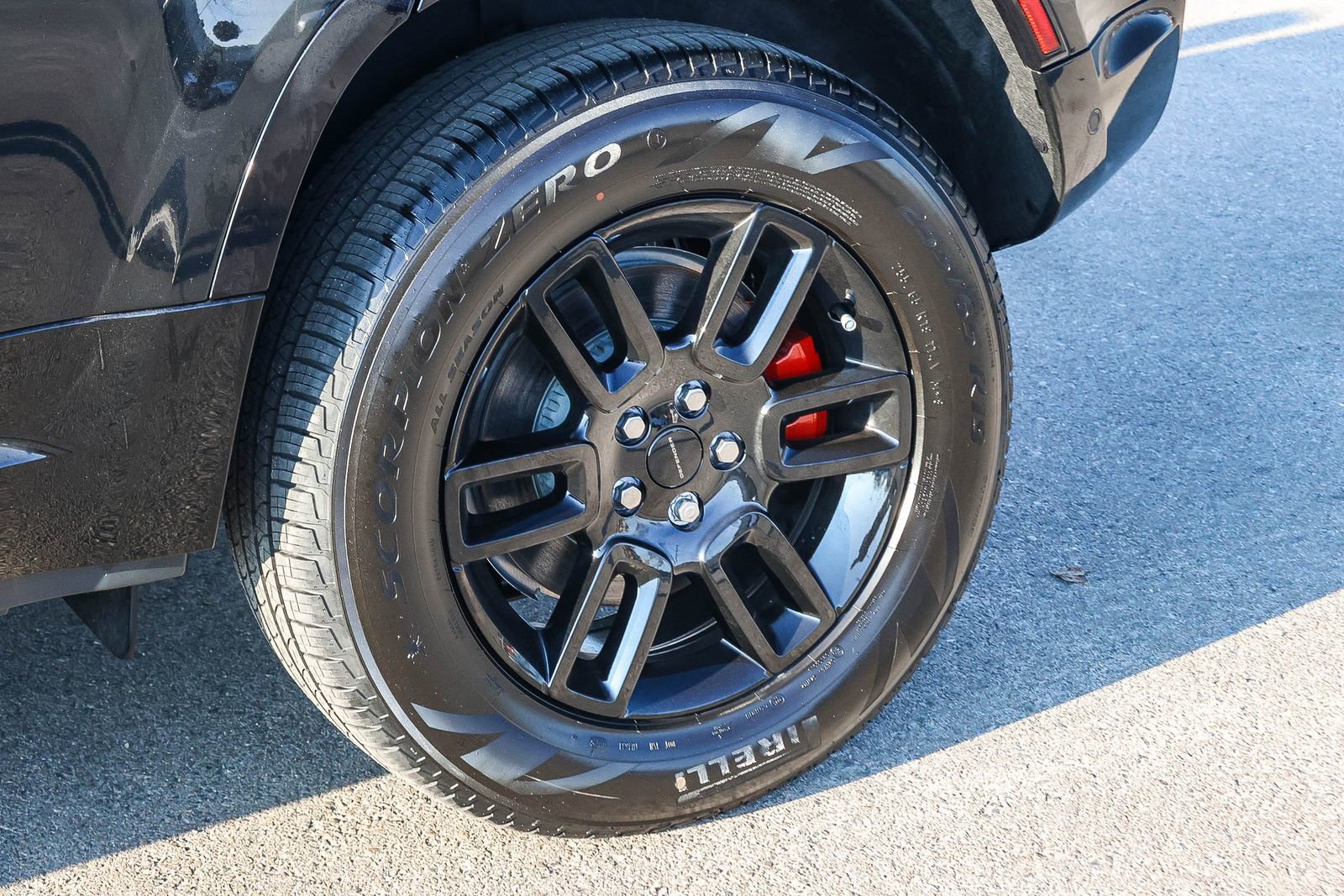 New 2026 Land Rover Defender 110 X AWD/4WD image 9