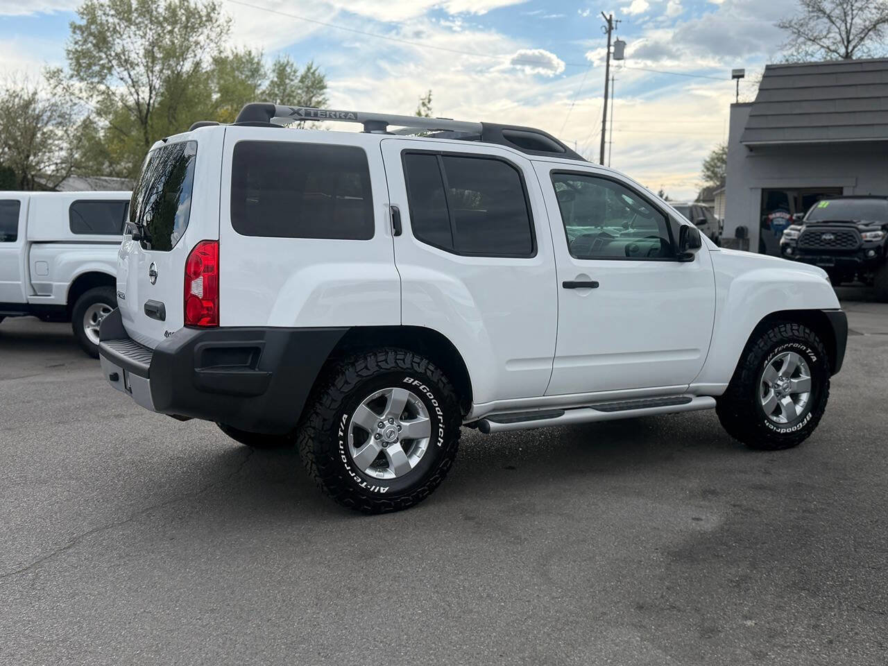 Used 2010 Nissan Xterra S image 32