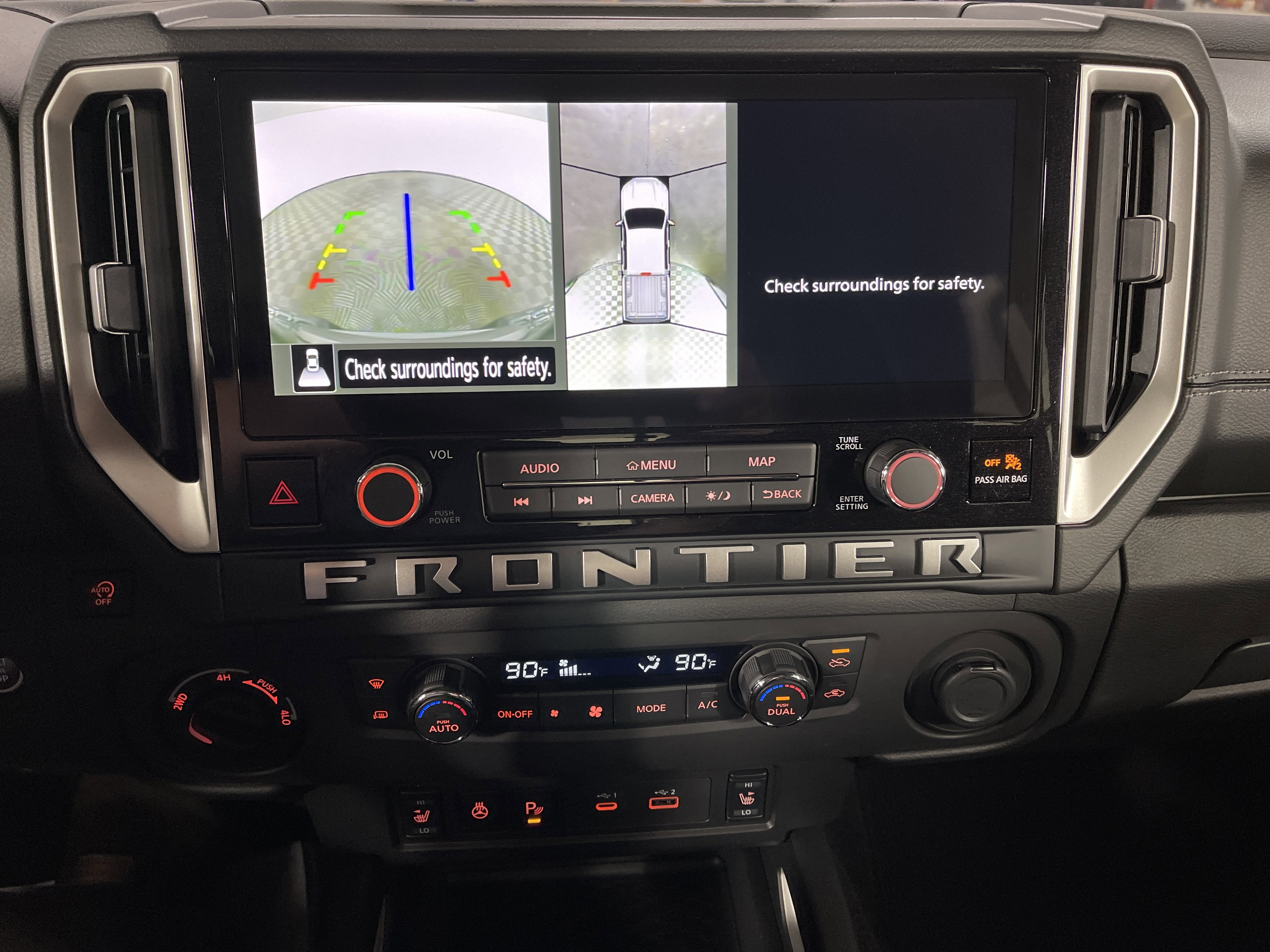 Used 2025 Nissan Frontier SL w/ Graphics Package image 25