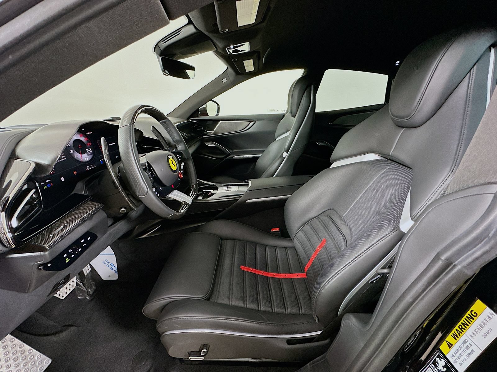 Used 2023 Ferrari Purosangue AWD/4WD image 31
