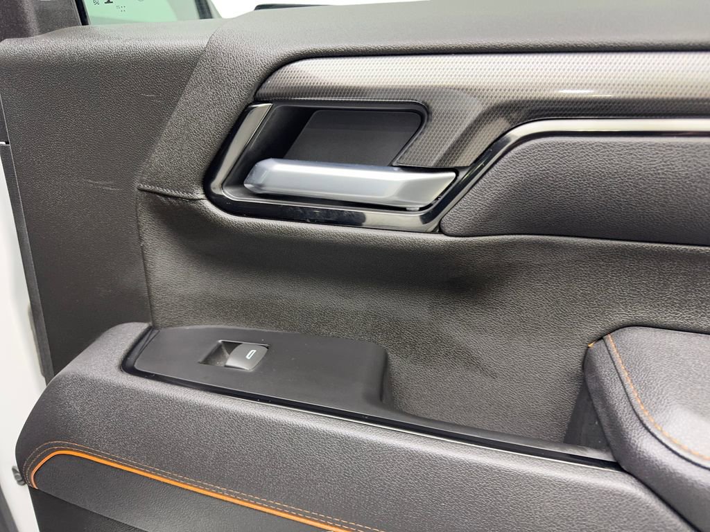 Used 2025 GMC Sierra 1500 AT4 image 45