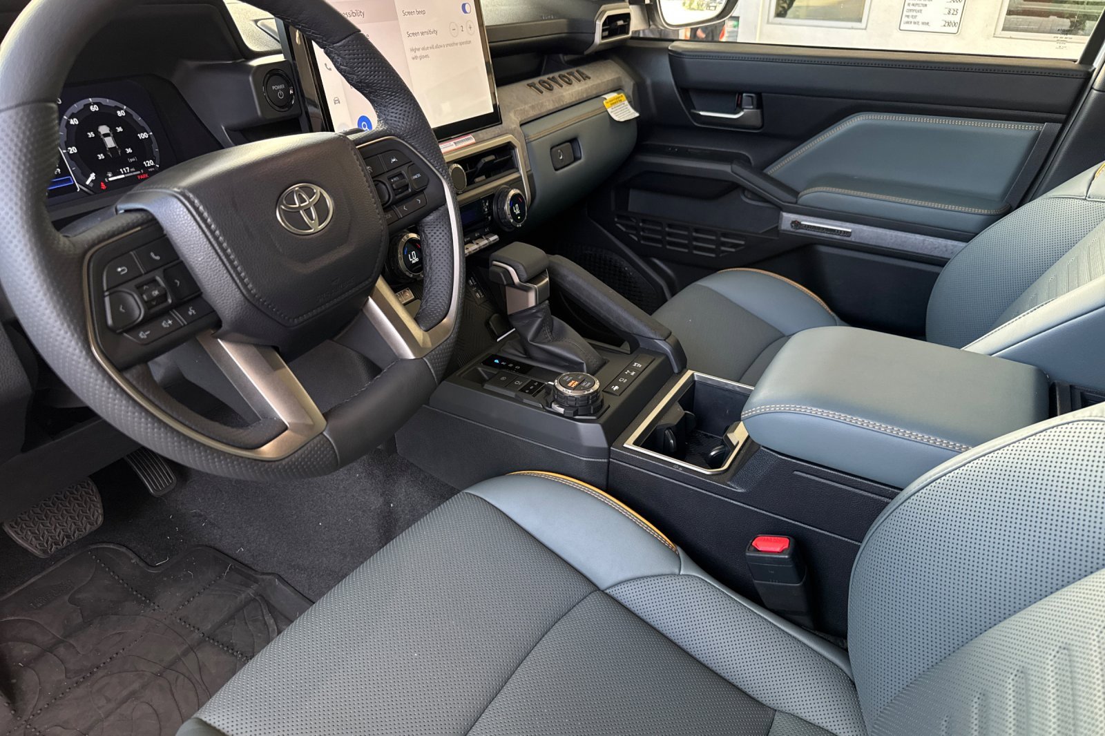 Certified 2025 Toyota Tacoma Trailhunter image 12