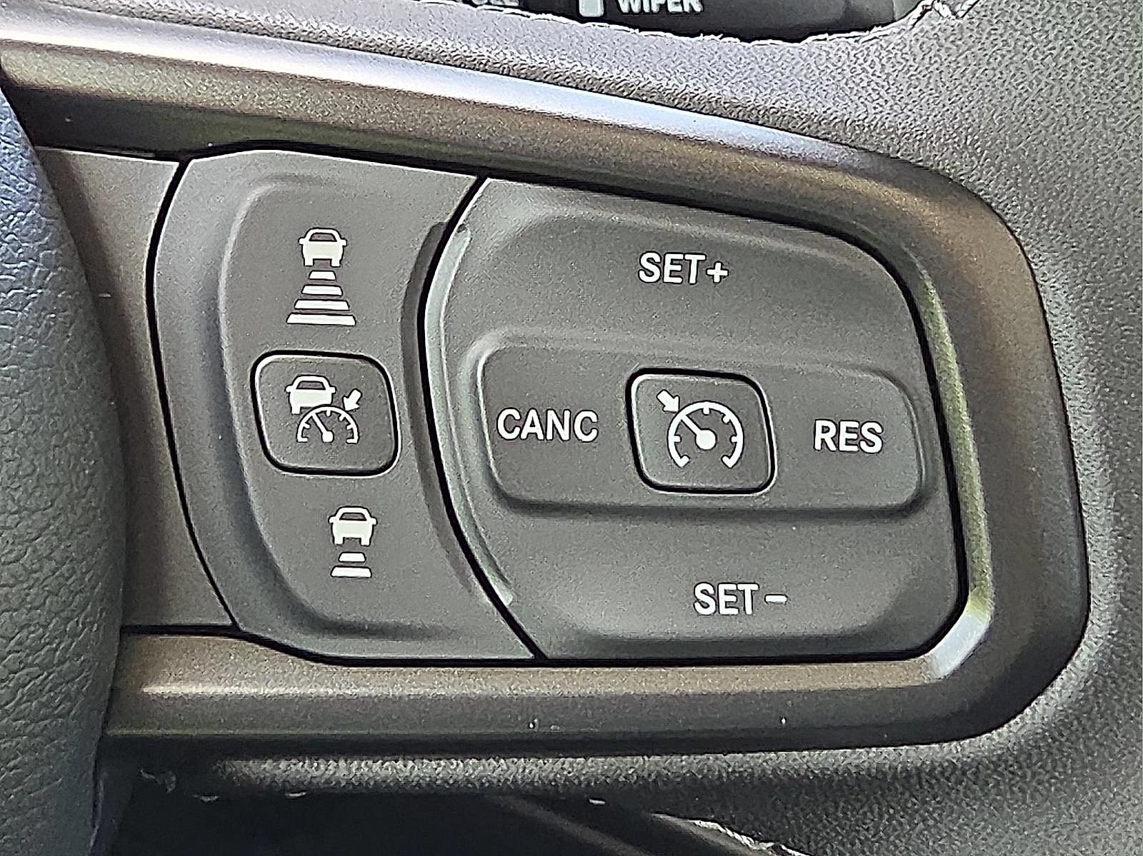 New 2025 Jeep Gladiator Mojave w/ Steel Bumper Group AWD/4WD image 20