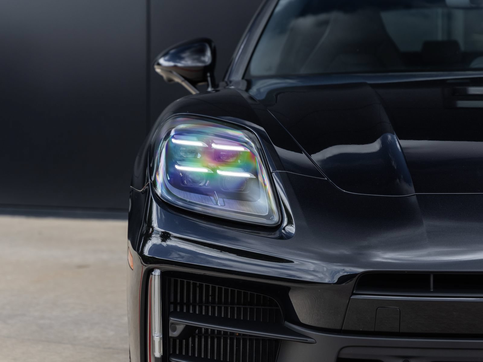 Certified 2025 Porsche Panamera image 18