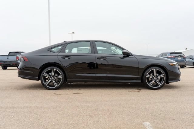 Used 2025 Honda Accord SE image 8