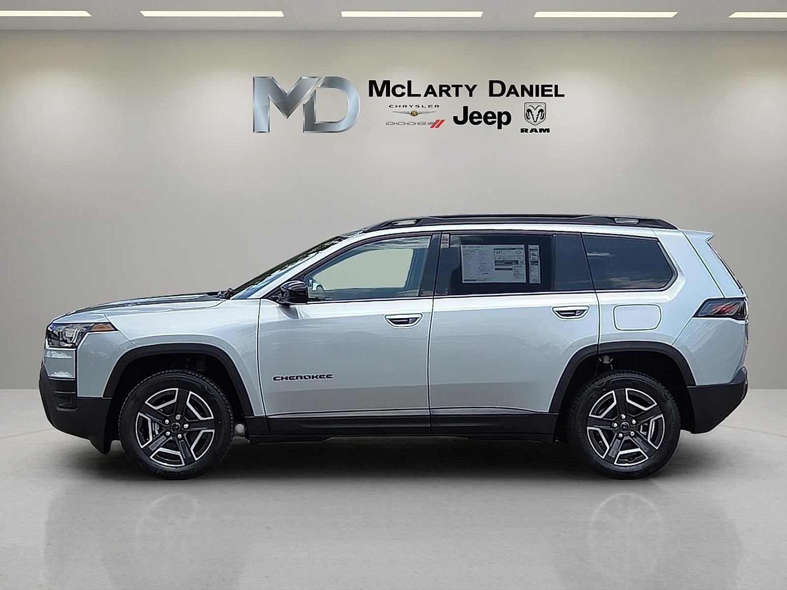 New 2026 Jeep Cherokee Laredo AWD/4WD image 3
