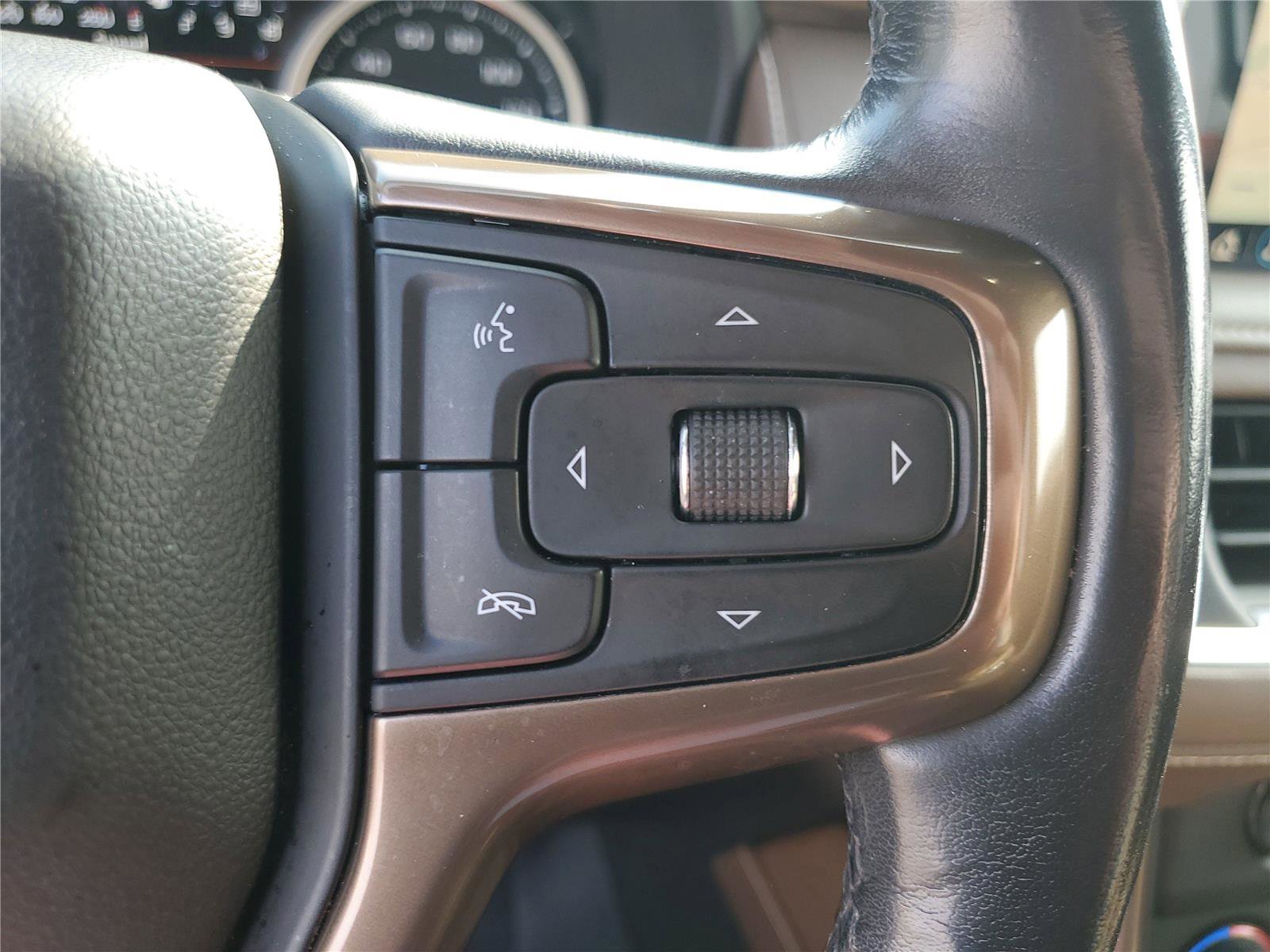 Used 2021 Chevrolet Tahoe High Country w/ Premium Package image 27