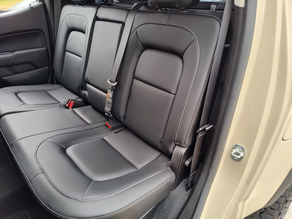 Used 2021 Chevrolet Colorado ZR2 w/ ZR2 Dusk Special Edition image 36