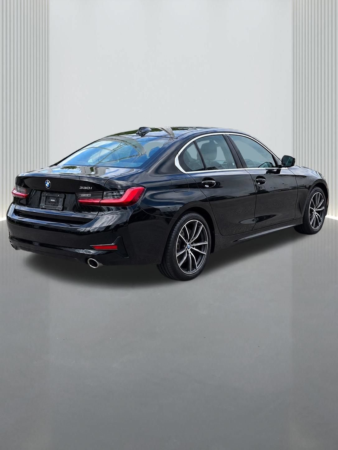 Used 2020 BMW 330i Sedan w/ Driving Assistance Package RWD image 5