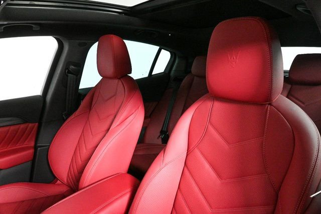 New 2025 Maserati Grecale Modena image 2