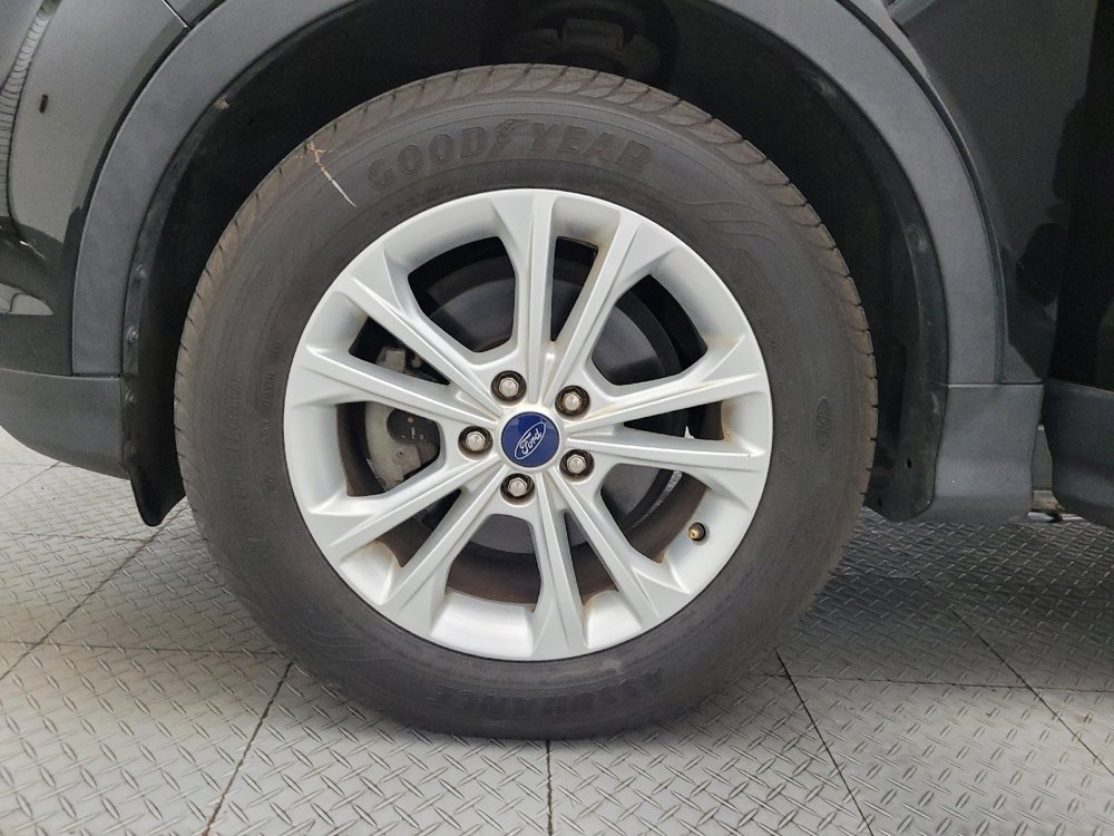 Used 2018 Ford Escape SE w/ SE Sync 3 Package image 31