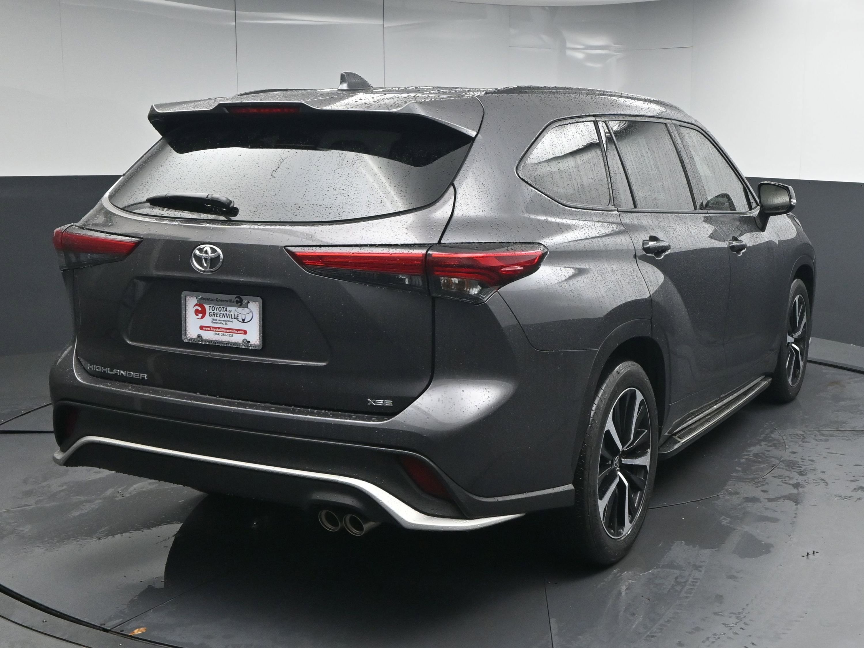 Certified 2021 Toyota Highlander XSE image 8