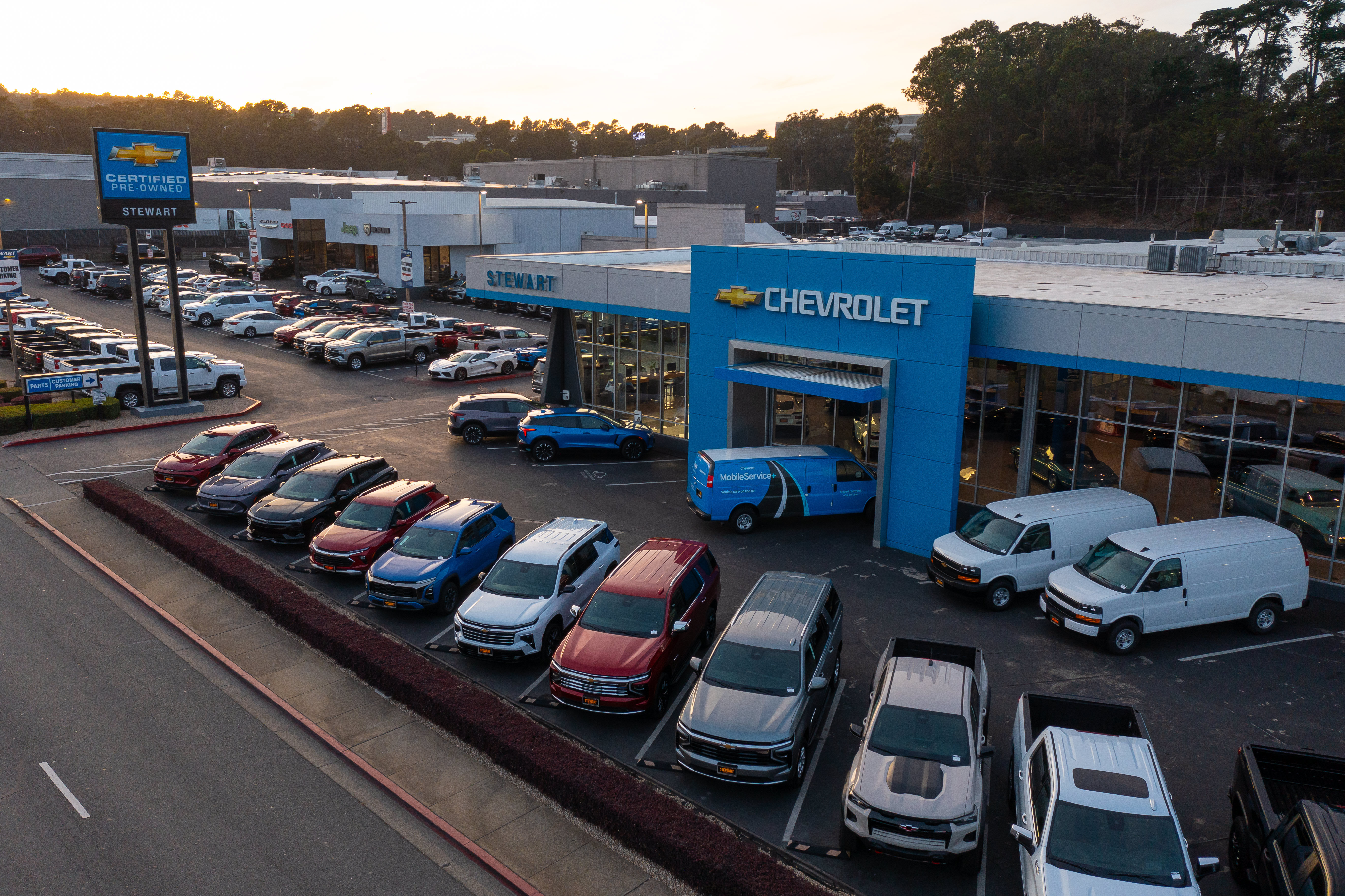 Used 2023 Chevrolet Equinox Premier AWD/4WD image 29