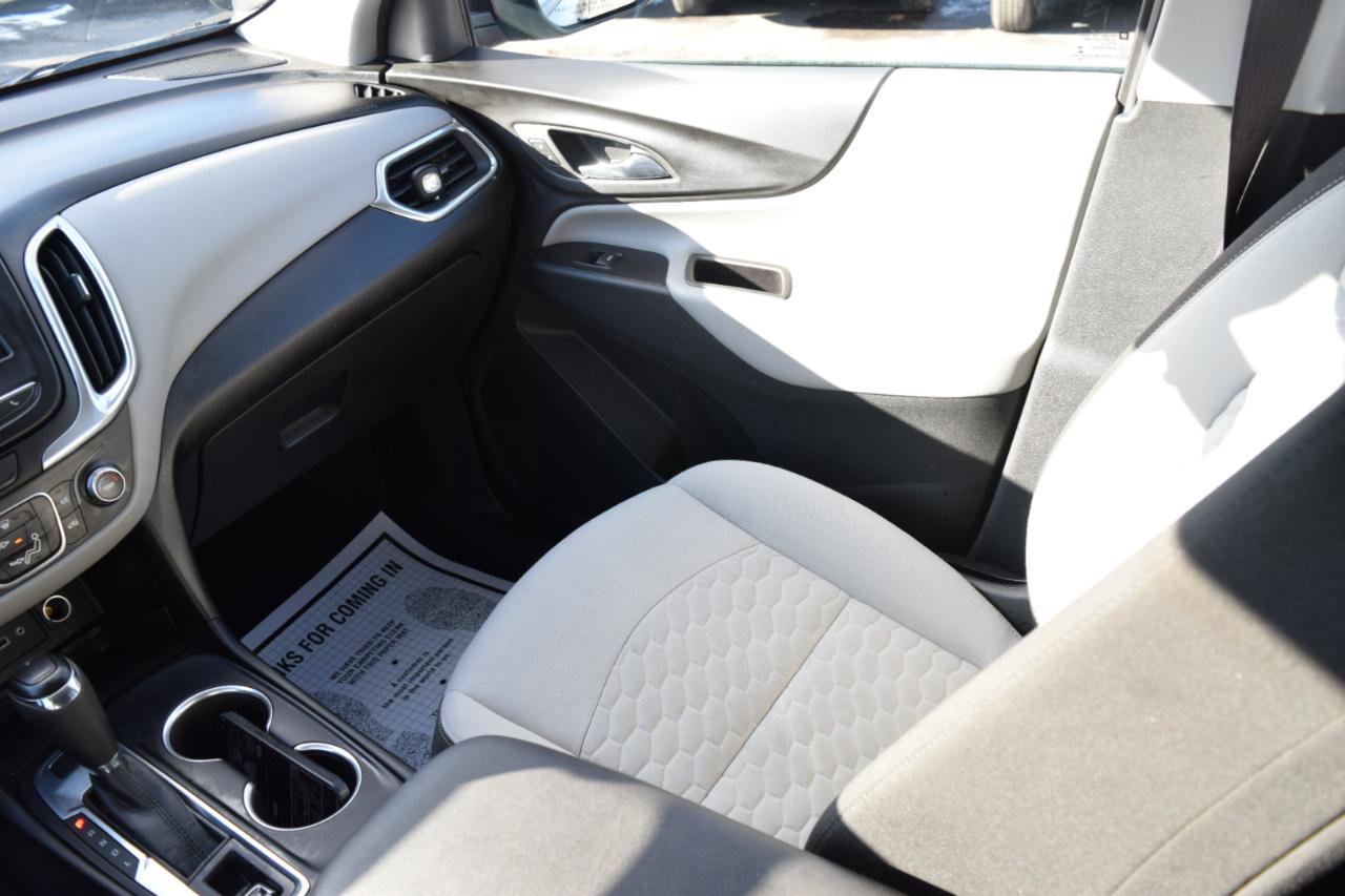 Used 2020 Chevrolet Equinox LS w/ LS Convenience Package image 17