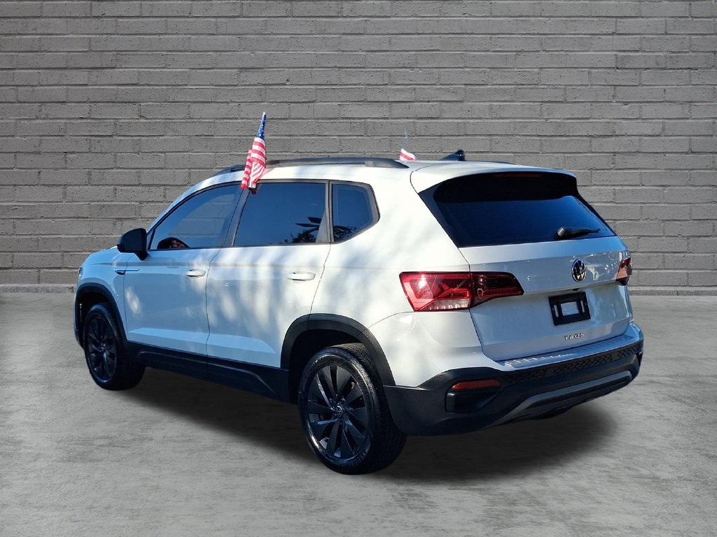 Certified 2024 Volkswagen Taos S FWD image 9