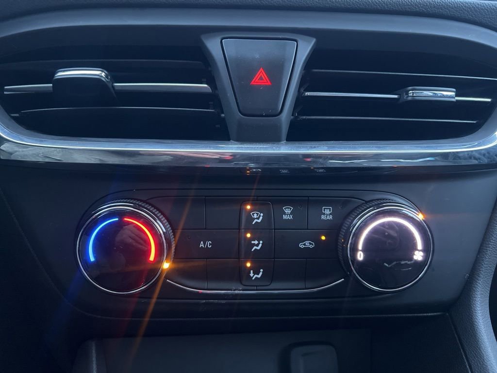 Used 2025 Buick Encore GX Preferred image 20