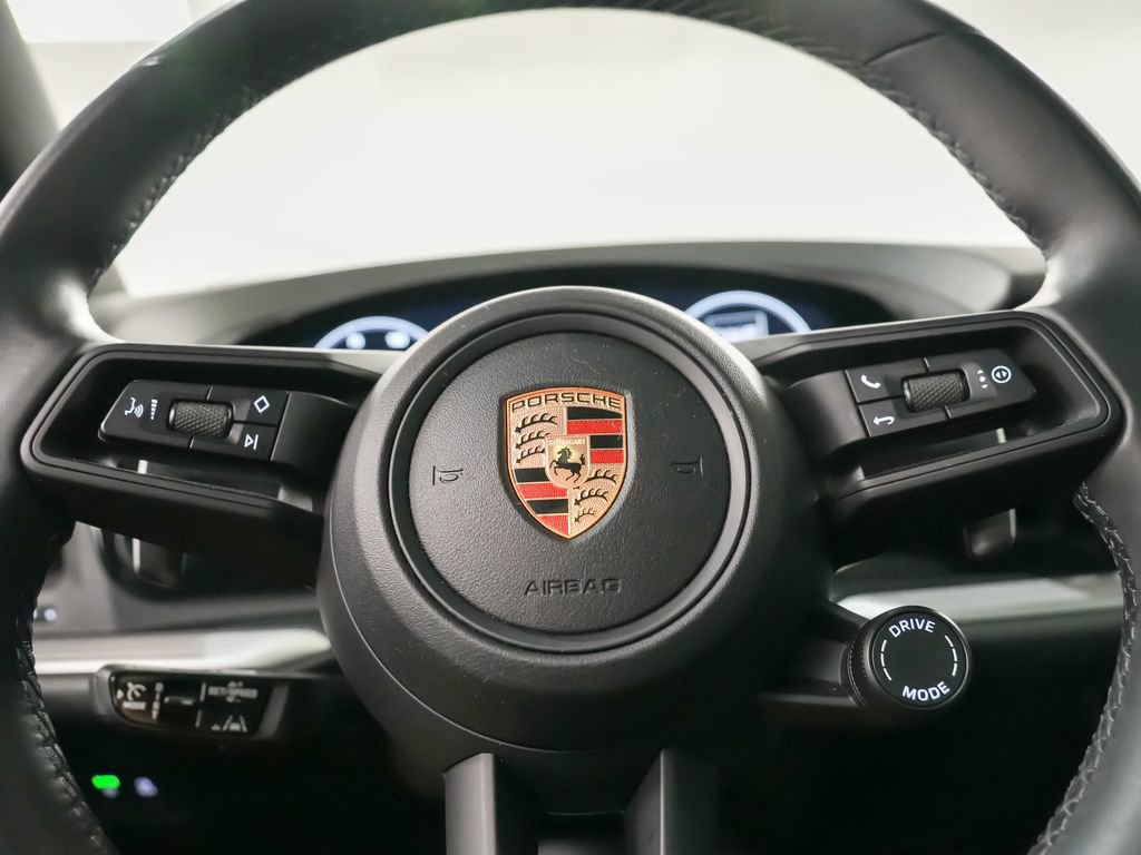 Certified 2024 Porsche Cayenne AWD/4WD image 27