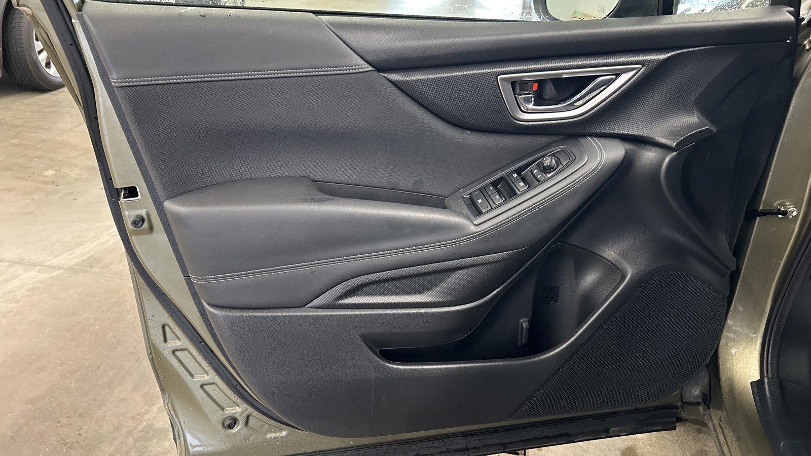Used 2023 Subaru Forester Premium image 11