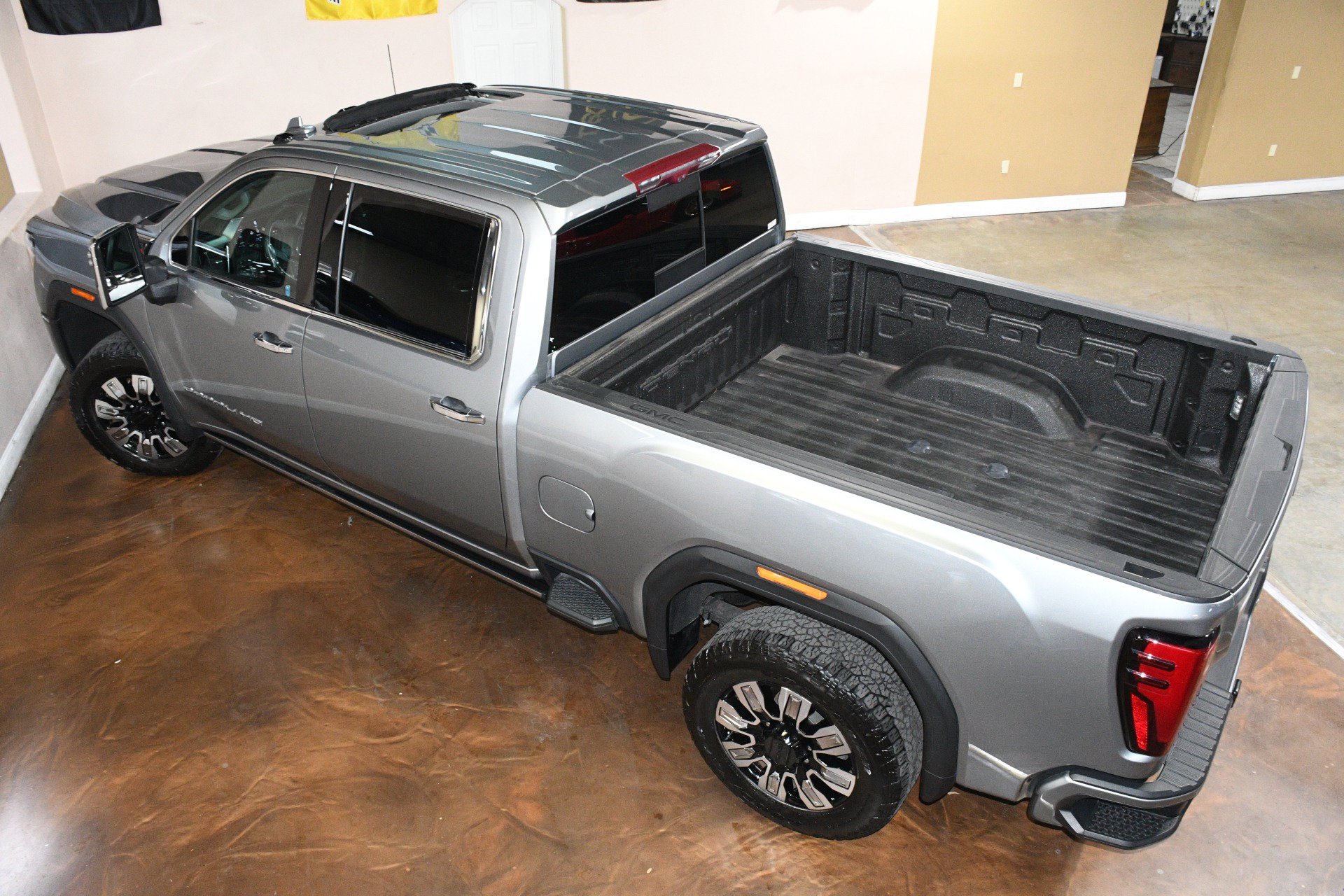 Used 2024 GMC Sierra 2500 Denali w/ Denali Reserve Package AWD/4WD image 76