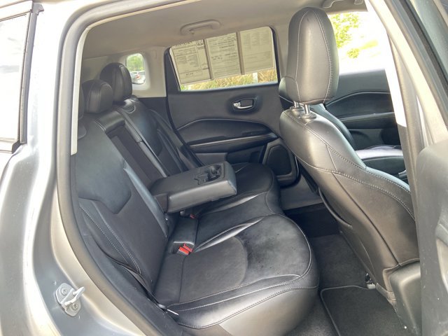 Used 2019 Jeep Compass Latitude image 12