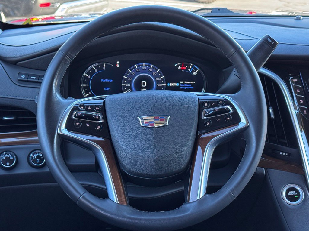 Used 2020 Cadillac Escalade Luxury AWD/4WD image 7