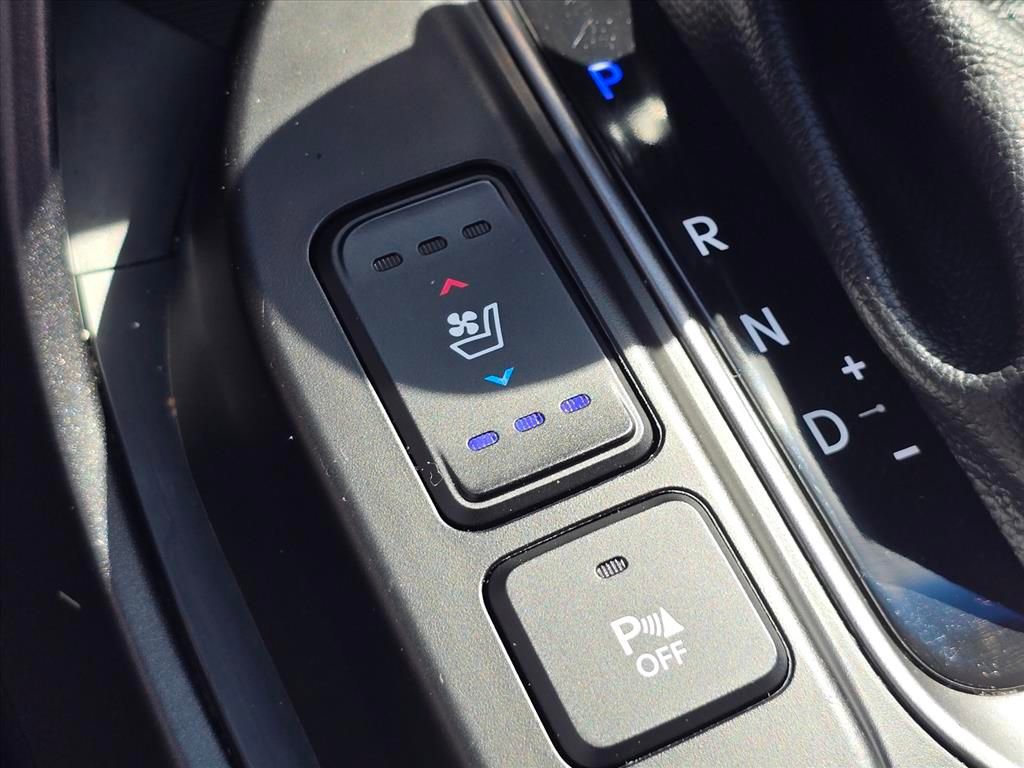 Used 2017 Hyundai Santa Fe Sport FWD image 5