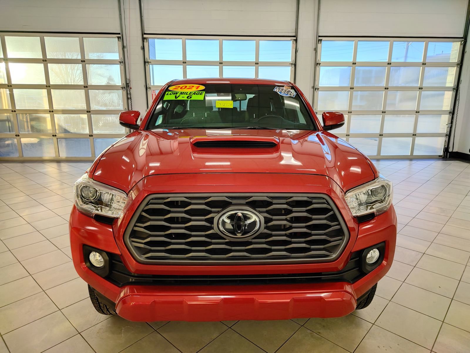 Used 2021 Toyota Tacoma TRD Sport image 8