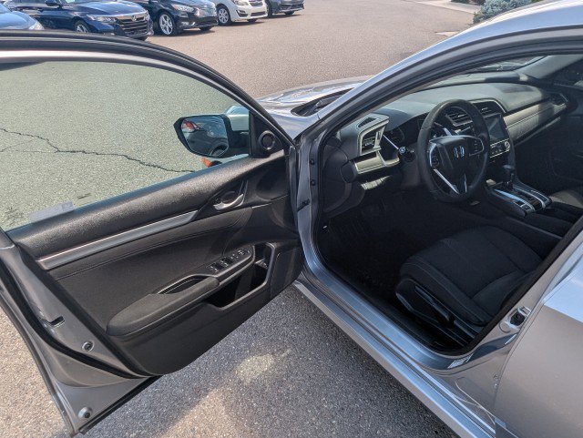 Used 2018 Honda Civic EX image 8