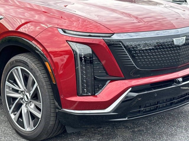 Certified 2026 Cadillac Vistiq Sport w/ LPO, Floor Liner Package AWD/4WD image 4