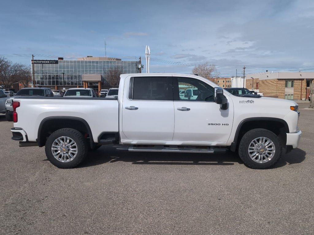 Used 2022 Chevrolet Silverado 3500 High Country w/ Z71 Off-Road Package image 5