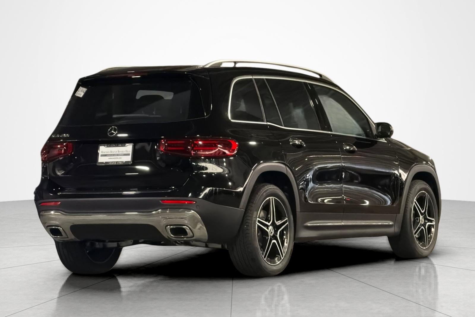 New 2026 Mercedes-Benz GLB 250 image 5