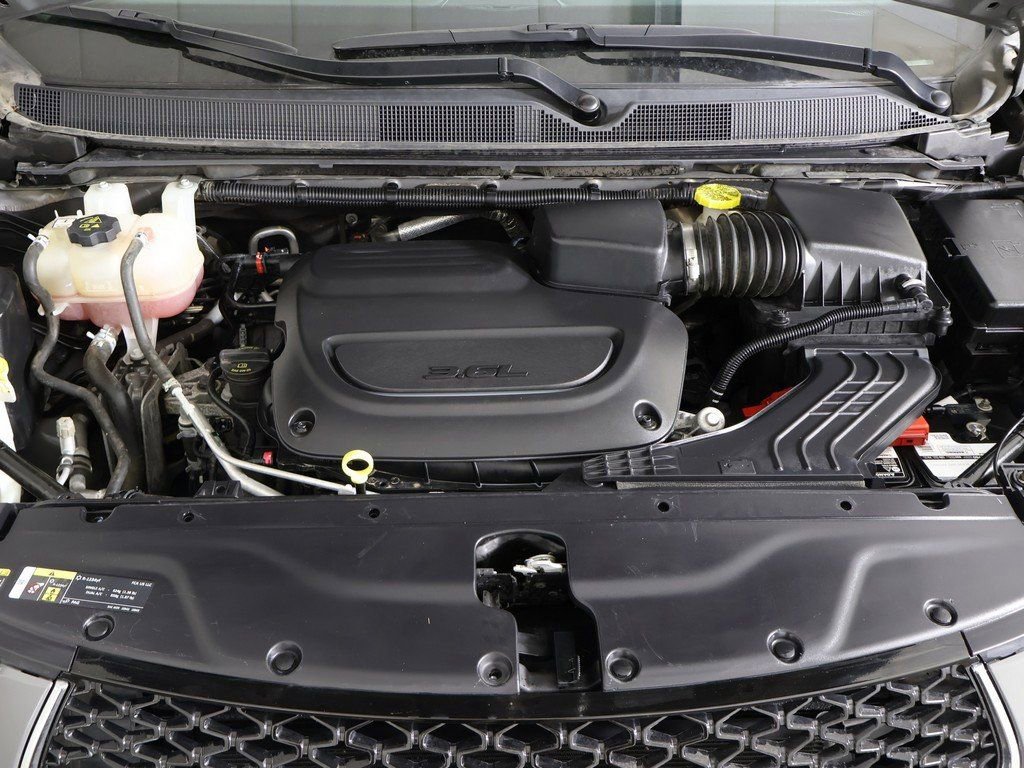 Used 2023 Chrysler Pacifica Limited image 28