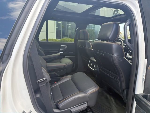 Used 2025 Ford Expedition Tremor image 27