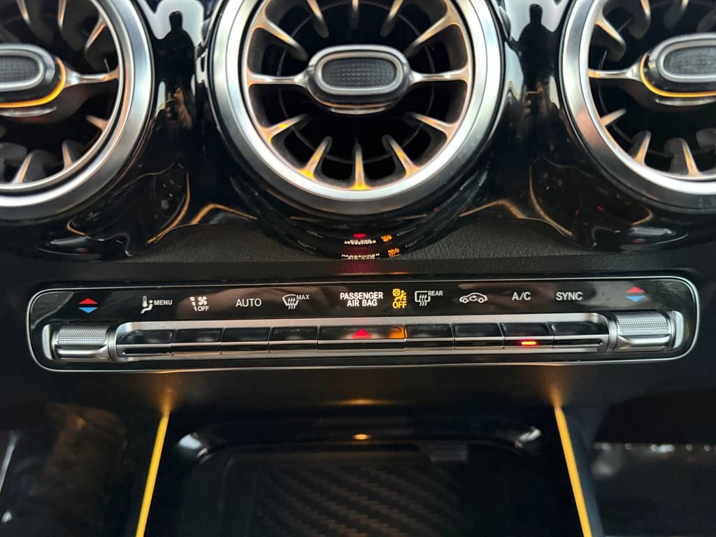 Used 2024 Mercedes-Benz GLB 250 image 16