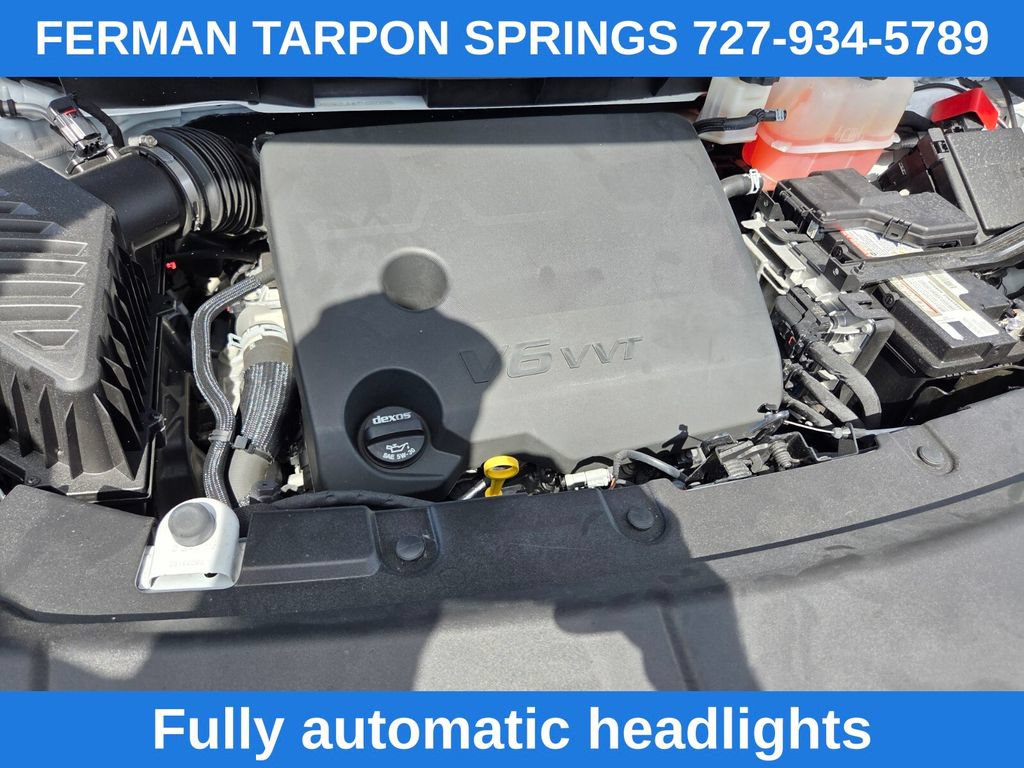 Used 2023 Chevrolet Traverse RS FWD image 24